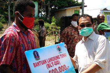 Pemkab Jayapura launching penyaluran BLT kepada warga