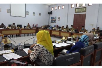 Tiga provider tunggak biaya retribusi kepada Pemkab Pangkep