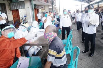 Warga Pati yang reaktif COVID-19 dikarantina di hotel