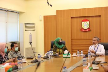 Pemkot dan DPRD Makassar kembali bahas persiapan normal baru