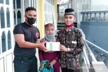 Padang Panjang bagikan thermogun ke masjid-masjid persiapan era normal baru