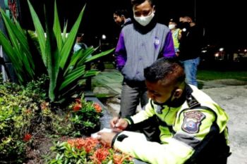 Sejumlah pemuda diamankan saat pemberlakuan PSBB di Kapuas