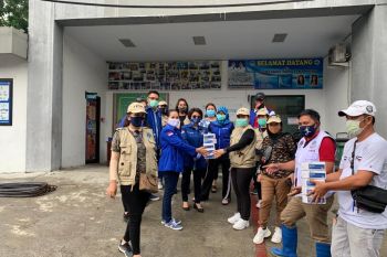 Tim Kemanusiaan bantu alat rapid tes bagi FKSM-FKDM-PMI dan Puskemas Ranotana