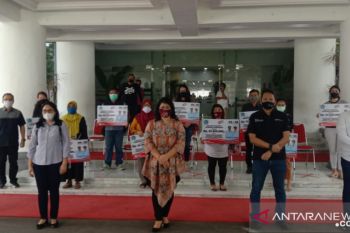 BPJAMSOSTEK serahkan santunan kematian Rp420 juta pekerja keagamaan di Sulut