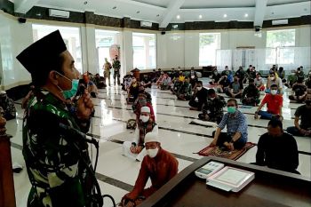 TNI berpartisipasi maksimalkan upaya pemutusan penyebaran COVID-19 di Kalteng
