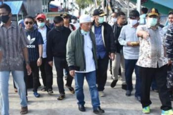 Gubernur Sulawesi Barat harapkan pada warga pulau majukan pendidikan