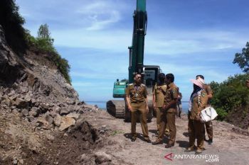 Manfaatkan dana pusat, pembangunan lima ruas jalan pariwisata di Pesisir Selatan tetap berjalan