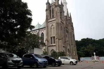 Gereja Katolik buka bertahap di Jakarta