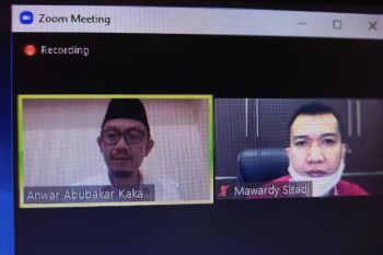 Kakanwil Kemenag: Rumah ibadah harus jadi percontohan cegah COVID-19