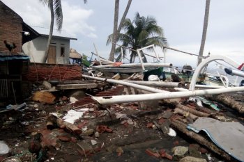 DKP Mataram mengusulkan bantuan perahu nelayan korban gelombang pasang