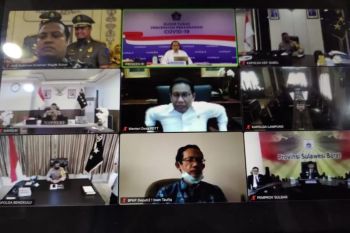 Pemprov Sulsel sosialisasi normal baru disela menekan penyebaran COVID-19