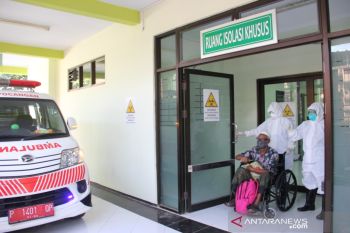 Satu keluarga di Jember terkonfirmasi positif COVID-19 setelah tes cepat