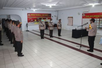 Dua pejabat Polres Poso dimutasi