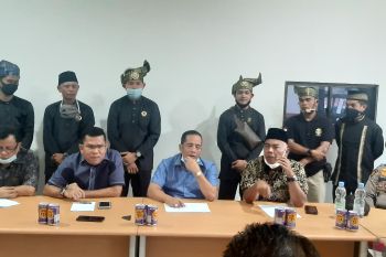Tinjau lokasi dugaan penyekapan dan penganiayaan karyawan, DPRD Riau minta izin PT IDB dicabut
