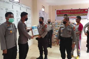 Kapolres Jeneponto serahkan bantuan 10 ton beras