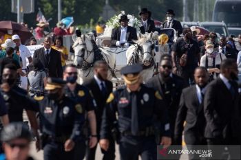 Donald Trump : Polisi sebaiknya tidak gunakan teknik mencekik leher