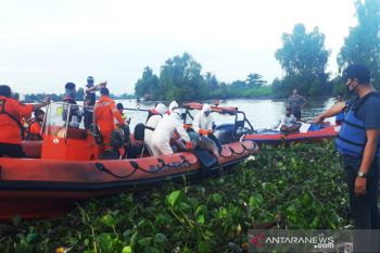 Mayat orang tenggelam ditemukan