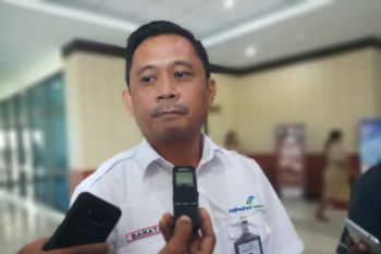 Bandara El Tari imbau calon penumpang lengkapi syarat perjalanan