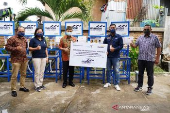 Dukung normal baru, Bank Mandiri bantu 100 unit wastafel ke Labuan Bajo