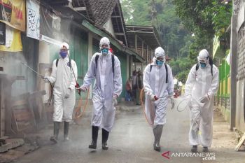 Disemprot disinfektan, Pasar Jumo Temanggung ditutup tiga hari