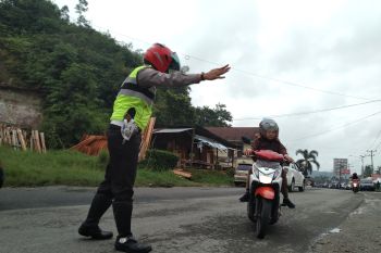 Di Payakumbuh, remaja tak pakai masker diminta baca pancasila dan sumpah pemuda