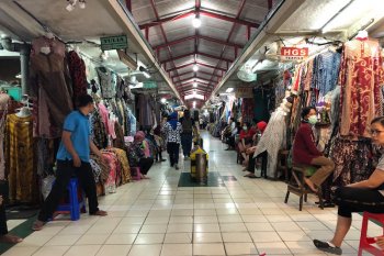 Pedagang  Beringharjo gencarkan penjualan daring