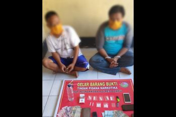 Polisi tangkap dua pria pengedar narkoba asal Lombok di Dompu, 17 poket sabu diamankan