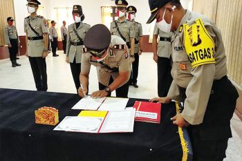 Empat perwira Polres Barito Utara lakukan sertijab