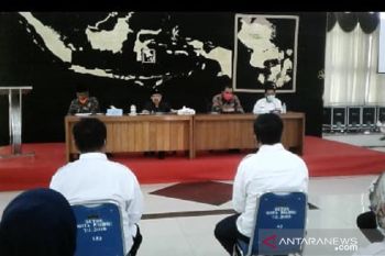 Pemkot Baubau bahas penerapan tatanan normal baru
