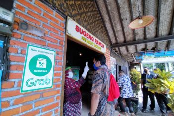 Rumah makan dan hotel di Kulon Progo diperbolehkan beroperasi