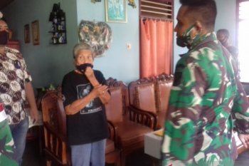 Dandim Sangihe kunjungi pengasuh Ade Irma Nasution, putri pahlawan Jenderal Nasution