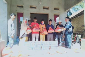 Komunitas Mancing Turatea salurkan bantuan kepada korban bencana Jeneponto