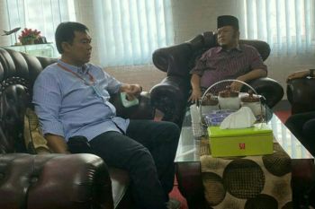 Rycko sambangi mantan bupati Lampung Selatan di Lapas Rajabasa