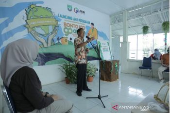 Bupati Pangkep canangkan penghijauan lingkungan di Bonto Kio