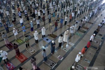 Warga di daerah aman dari penularan COVID-19 bisa shalat gerhana secara berjamaah