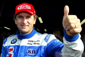 Mantan pebalap F1 Alex Zanardi cedera parah setelah kecelakaan di Italia