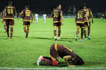 Gelandang PSM Makassar Rasyid Bakri tunggu kepastian keberlanjutan Liga 1