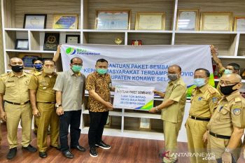 BPJAMSOSTEK salurkan bantuan sembako terdampak COVID di Konawe Selatan