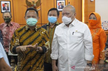 Mendagri tunggu keputusan Gubernur Jatim terkait konflik Bupati-DPRD Jember
