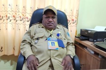 Tujuh kampung distrik Waibu terima BLT tahap satu