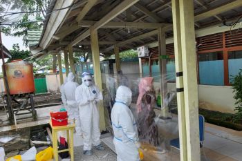 200 tenaga kesehatan RSUD Puri Husada Tembilahan uji swab