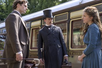 Tayang di Netflix September, Eleven &amp; Superman jadi kakak beradik di film "Enola Holmes"