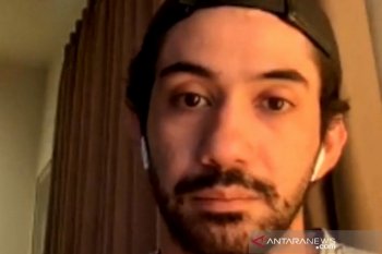 Reza Rahadian ditunggu membuat film panjang