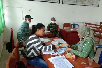 Babinsa lakukan komunikasi sosial di kampung Intaimelyan Keerom