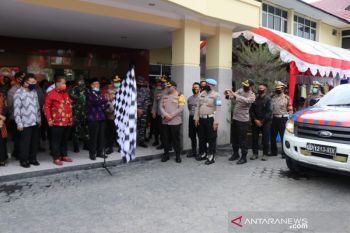 Polda Sulteng salurkan sembako dalam rangka hari Bhayangkara