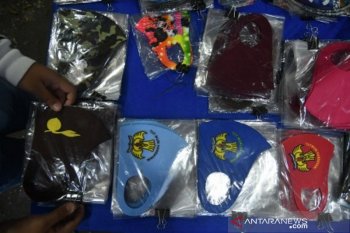 Masker berlogo Tut Wuri Handayani