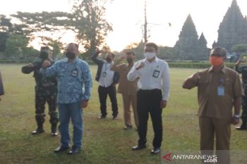 Pengunjung Candi Prambanan dari luar daerah wajib membawa surat sehat