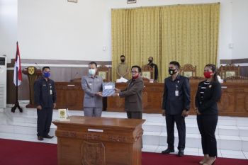 Bupati dan DPRD Gumas setujui Raperda Pertanggungjawaban APBD 2019