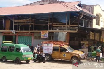 Memutus penyebaran COVID-19 dengan sanksi sosial