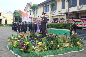 Polda Lampung gelar upacara kenaikan pangkat